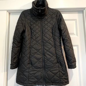 Womens North Face Quilted Jacket. Size medium.